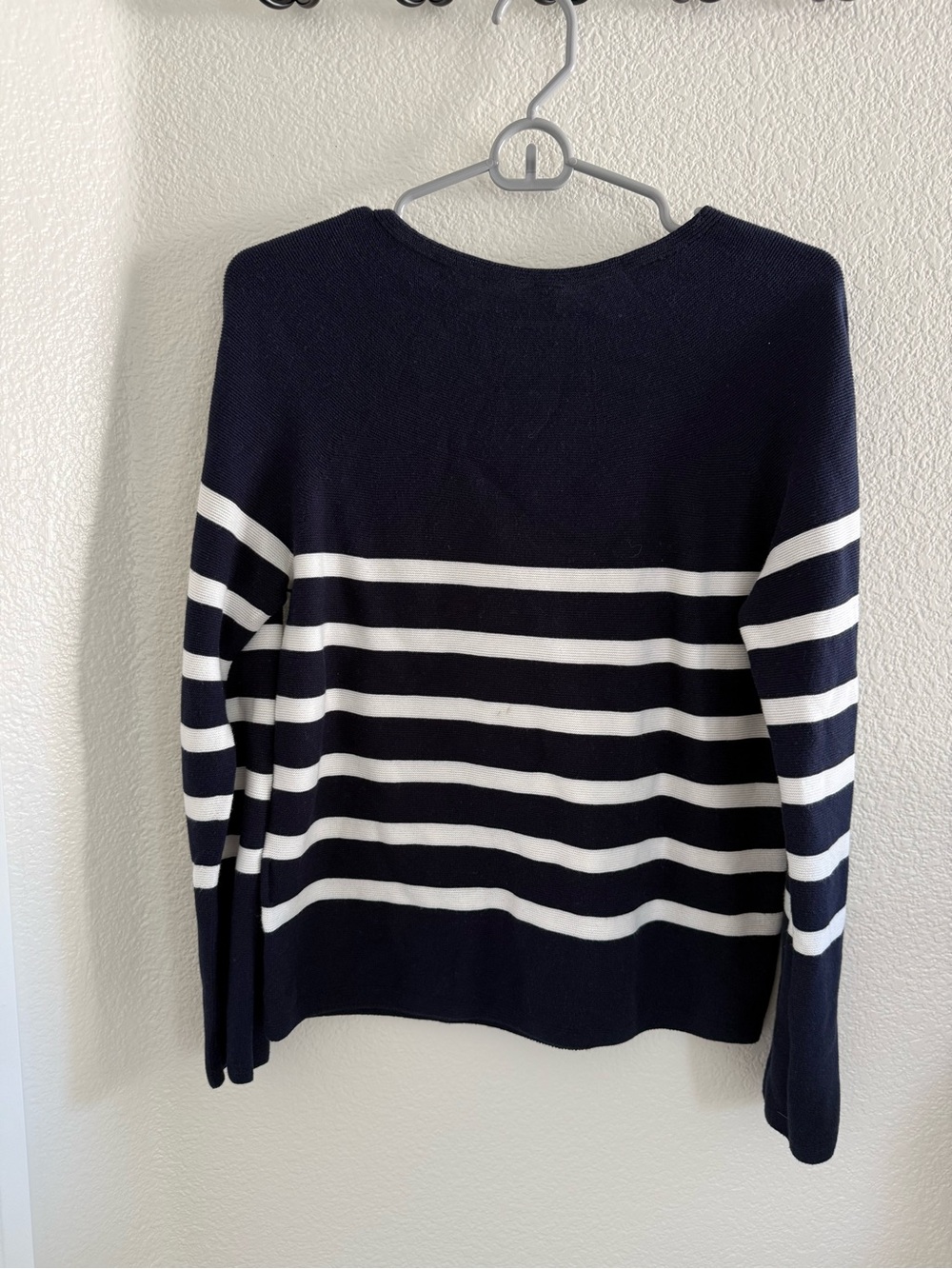 Uniqlo Navy and White Striped Crewneck Sweater
